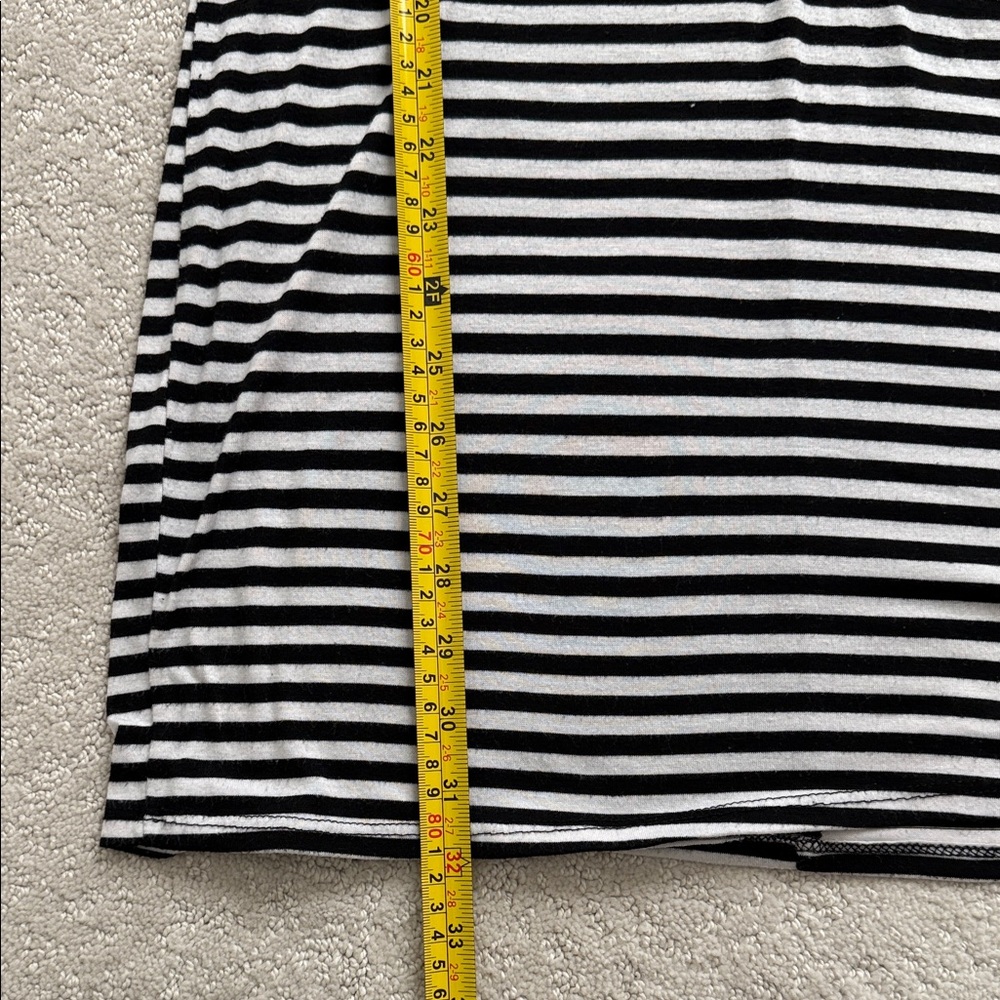 Black and White Striped Dress feels like - Picture 8 of 8